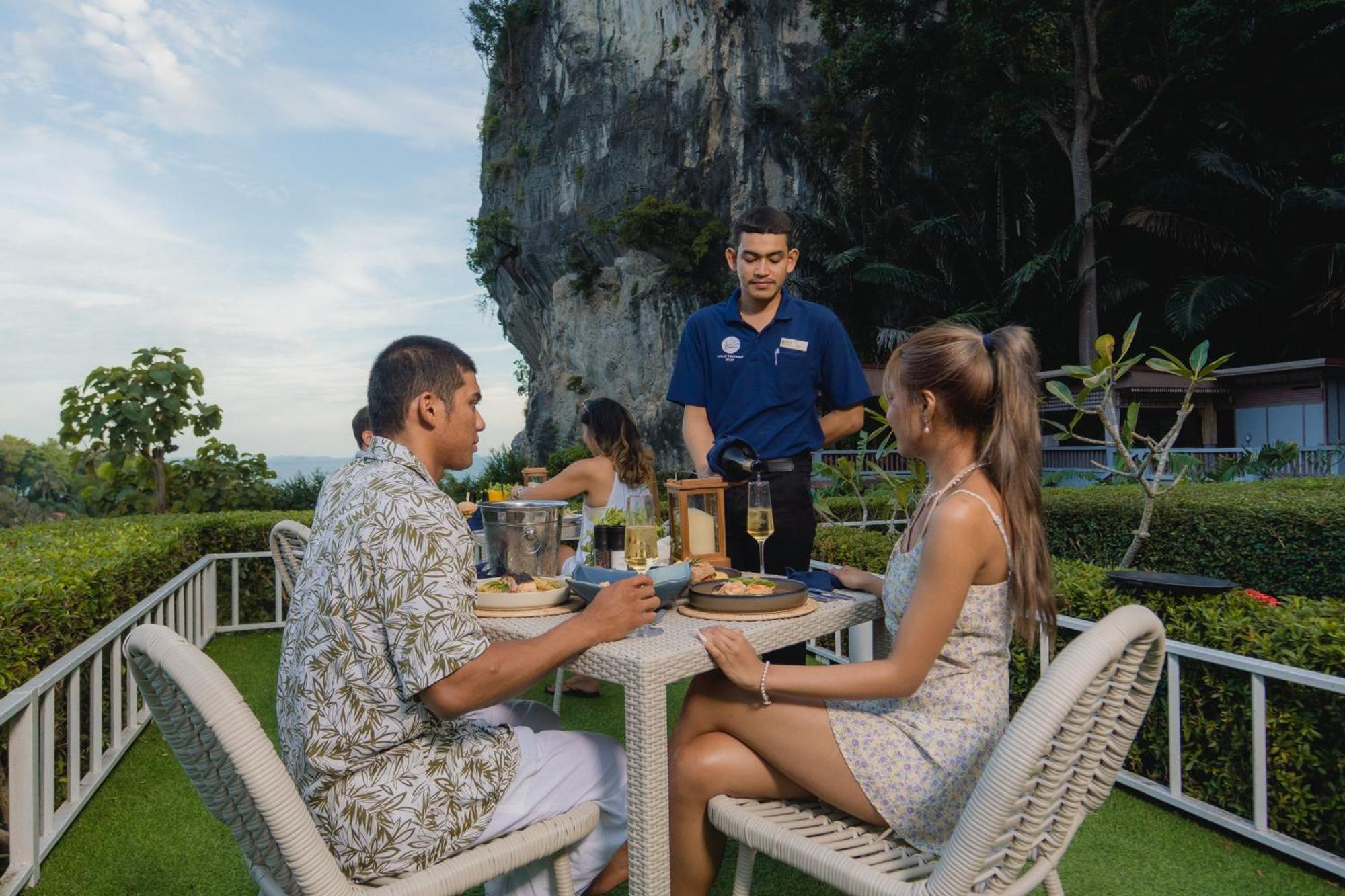 Phutawan 3* Strand Railay